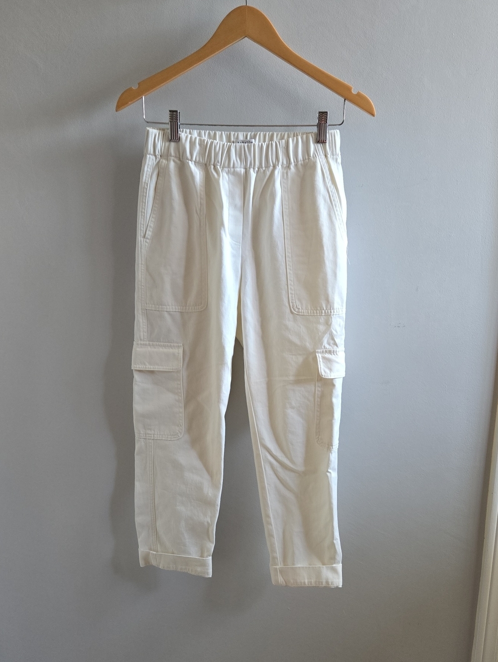 White Babaton Aritzia Cotton and Silk Cargo Pants Size 2